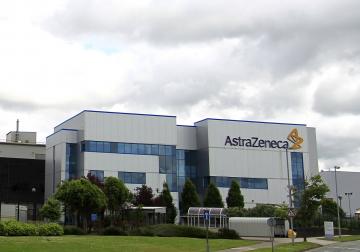 http://ec2-52-30-162-43.eu-west-1.compute.amazonaws.com/sites/default/files/styles/article_normal/public/pfizer_astrazeneca_deal_37341681.jpg?itok=n2vPbm_P&x=1752047436